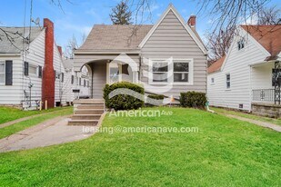 1736 Mansfield Rd in Toledo, OH - Building Photo