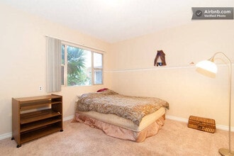 640 Elm, Unit 2 in Long Beach, CA - Foto de edificio - Building Photo