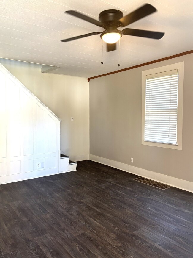 property at 218 N 3rd St