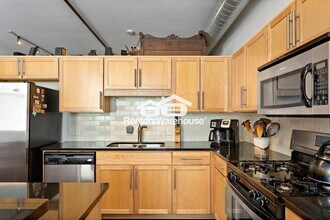 1601 E Cesar Chavez St in Austin, TX - Building Photo - Building Photo
