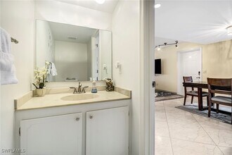 185 Cypress Way E in Naples, FL - Building Photo - Building Photo