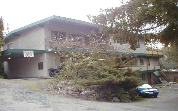 Ravenna Terrace Apartments in Seattle, WA - Foto de edificio - Building Photo