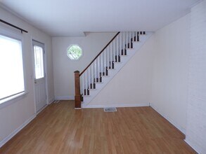 228 Main St in Orono, ME - Building Photo - Building Photo