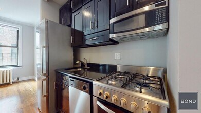 336 E 18th St in New York, NY - Building Photo - Building Photo
