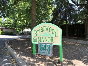 Briarwood Manor in Keizer, OR - Building Photo - Building Photo