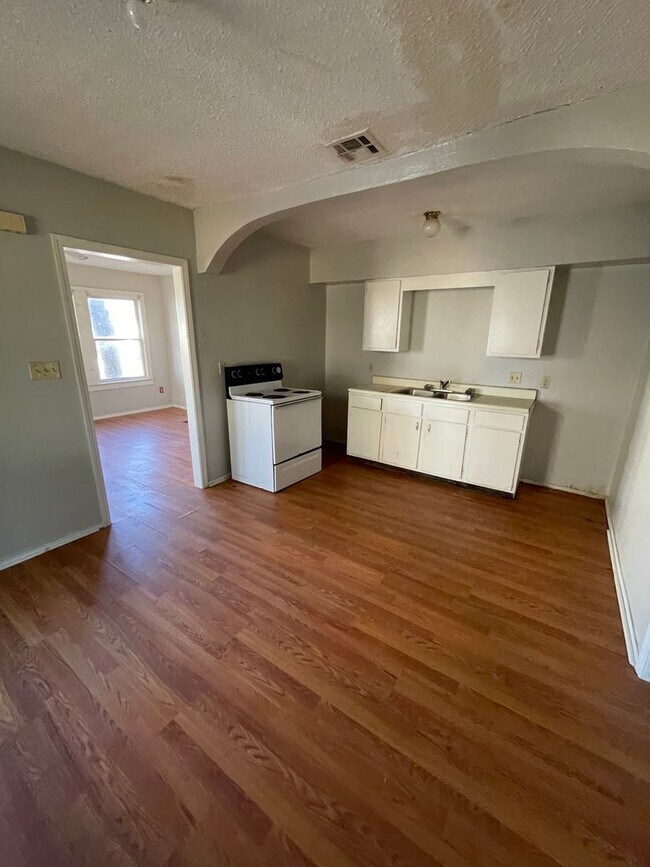 2904 N J St in Fort Smith, AR - Foto de edificio - Building Photo