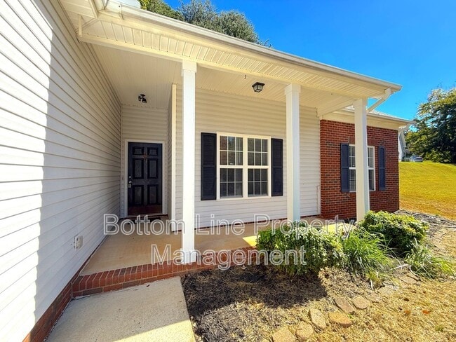 1020 Stinson Glen Ln in Charlotte, NC - Building Photo - Building Photo