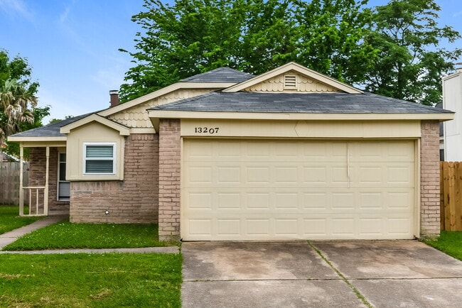 property at 13207 Pebblewalk Cir S
