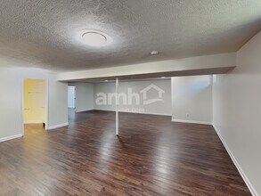 337 Karst Cir in Ashville, OH - Building Photo - Building Photo