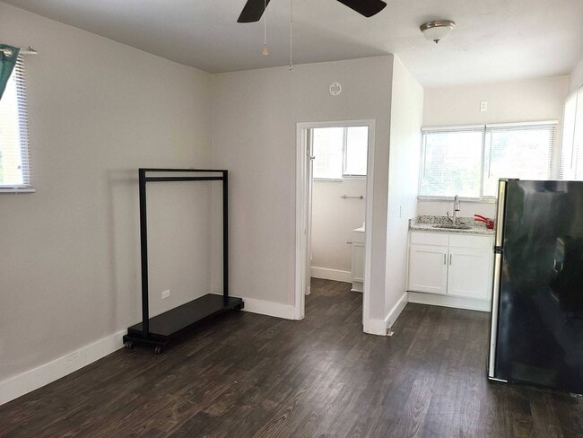 property at 1405 Moore St