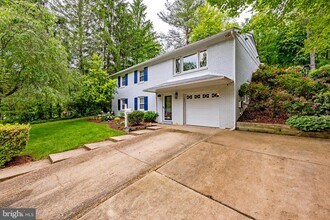 4625 Willet Dr in Annandale, VA - Building Photo - Building Photo
