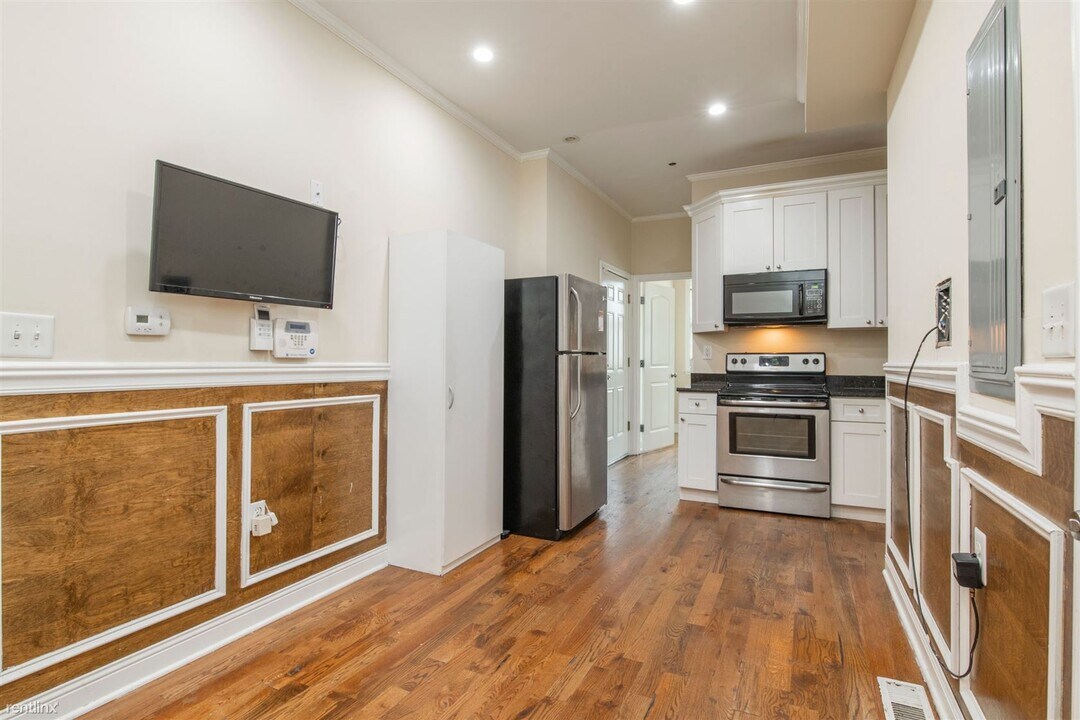 1226 N 16th St Photo