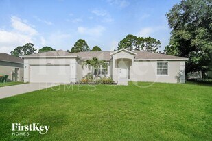 3595 Gillot Blvd in Port Charlotte, FL - Building Photo