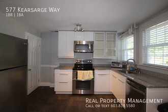 577 Kearsarge Way in Portsmouth, NH - Building Photo - Building Photo