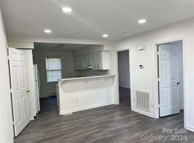 502 4th St Pl SW in Hickory, NC - Building Photo - Building Photo