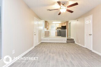 5856 Giles Rd in Lithonia, GA - Building Photo - Building Photo