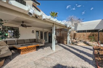 5709 Avenida Silla in Las Vegas, NV - Building Photo - Building Photo