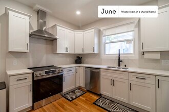 Room in Shared 5 bed/2 bath home in Boston, MA - Building Photo - Building Photo