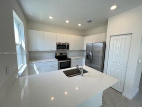 12958 NW 23rd Pl in Miami Shores, FL - Building Photo - Building Photo