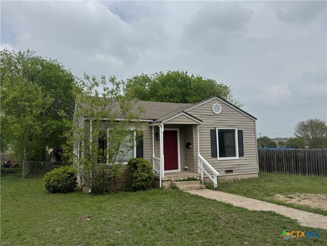 property at 402 Mayborn Dr