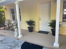 1008 2nd St in West Palm Beach, FL - Building Photo