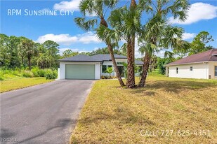 2719 2nd St NW in Naples, FL - Building Photo