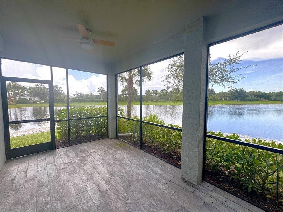 14617 Sycamore Ct in Punta Gorda, FL - Foto de edificio