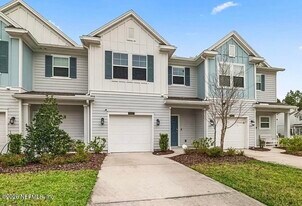 10357 Benson Lake Dr in Jacksonville, FL - Building Photo