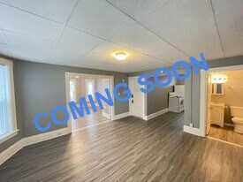 601 Hevey St in Manchester, NH - Building Photo