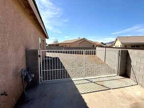 3940 E Snavely Cir in Kingman, AZ - Building Photo - Building Photo