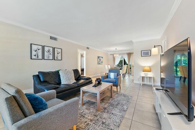 property at 3036 Park Ave