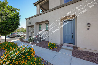 3900 E Baseline Rd in Phoenix, AZ - Building Photo - Building Photo