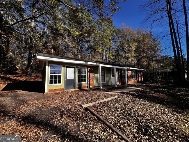 property at 629 W Main St