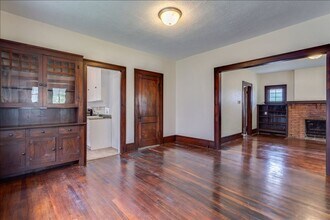321 Chautauqua in Wichita, KS - Building Photo - Building Photo