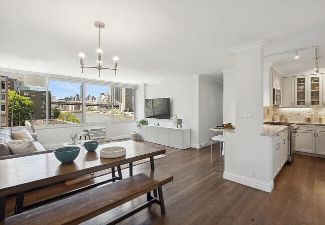 property at 575 Main St