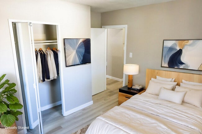 Mainstreet Marda Loop Apartments in Calgary, AB - Building Photo - Building Photo