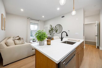 Hudson Depot Lofts in Hudson, NY - Foto de edificio - Building Photo