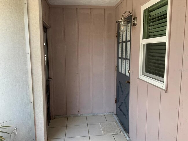 2118 Michele Dr in Sarasota, FL - Building Photo - Building Photo