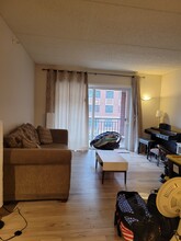 20 S Main St, Unit 311 in Mount Prospect, IL - Building Photo - Building Photo
