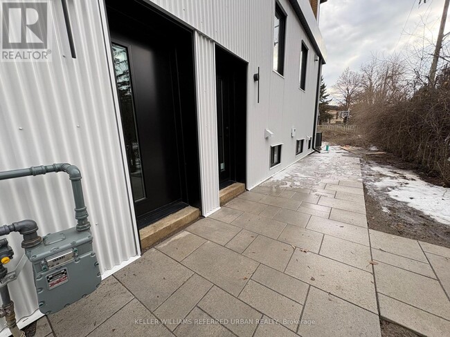 113 Almore Ave in Toronto, ON - Building Photo - Building Photo