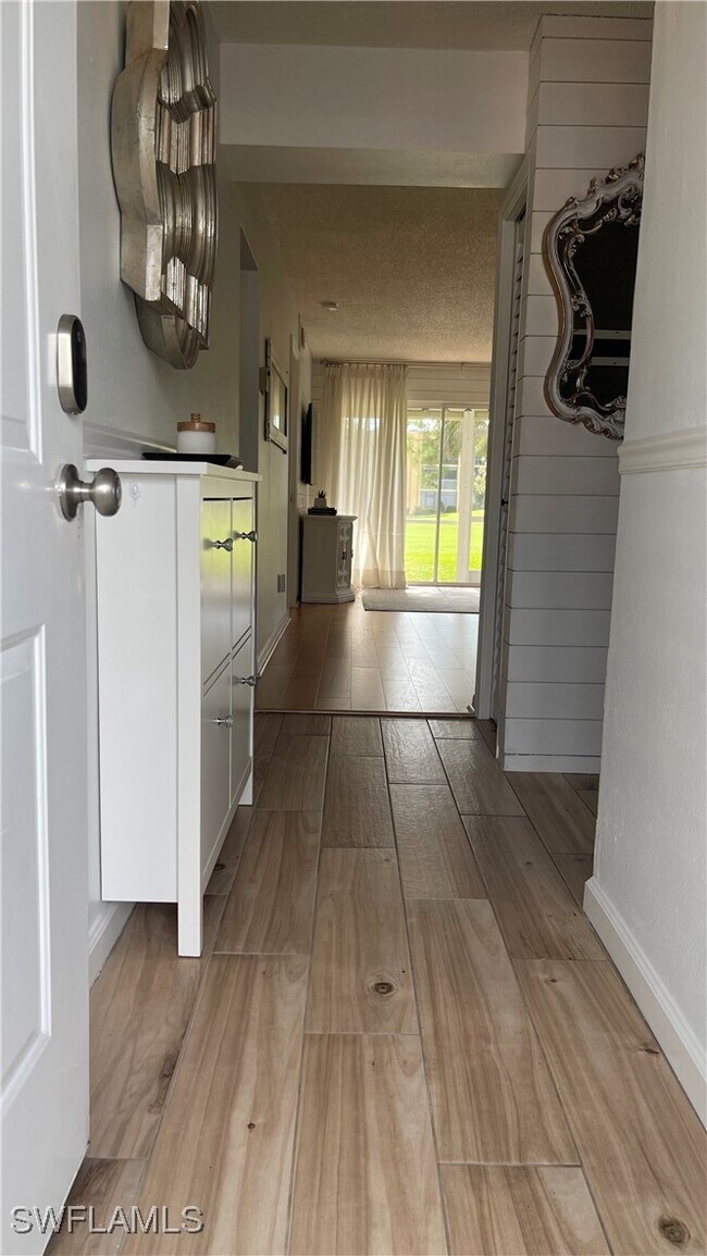 267 Quail Forest Blvd in Naples, FL - Building Photo - Building Photo