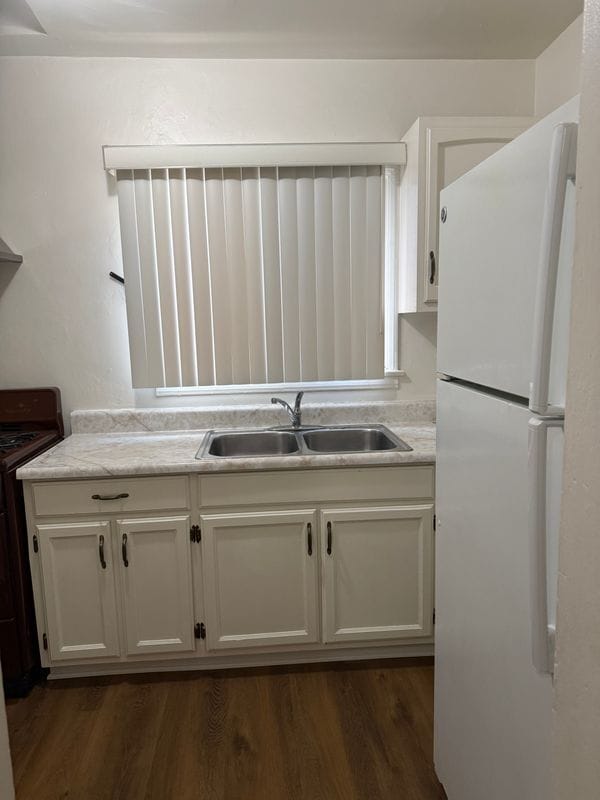 property at 2529 W Beverly Blvd