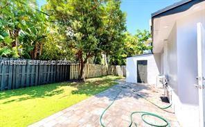 1615 NE 9th St in Fort Lauderdale, FL - Foto de edificio - Building Photo