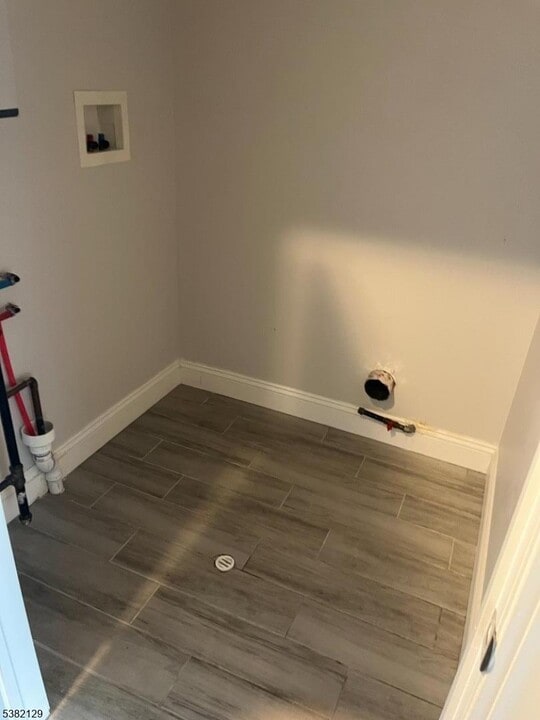 253 Pine St in Elizabeth, NJ - Building Photo