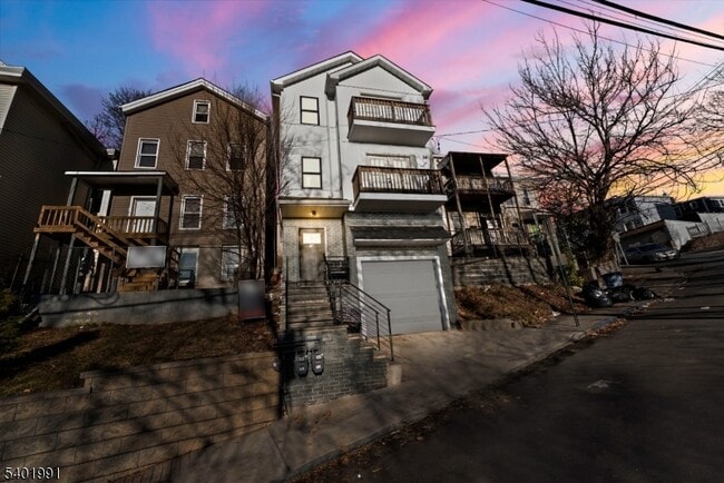 property at 45 Cliff St