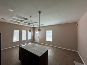 3121 W Driftwood St, Unit 1 in Edinburg, TX - Building Photo - Building Photo