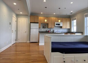 146 Clifton St in Malden, MA - Foto de edificio - Building Photo