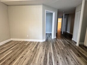 1200 N Sapodilla Ave, Unit 1 in West Palm Beach, FL - Building Photo - Building Photo