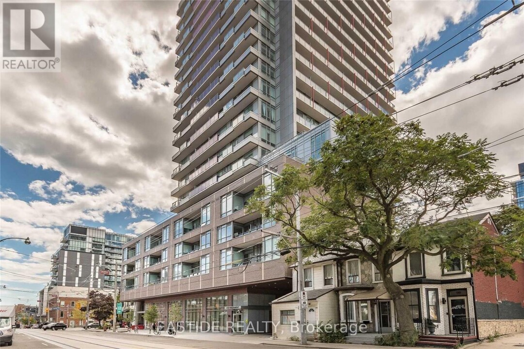 120-1120 Parliament St in Toronto, ON - Building Photo