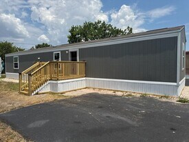 2130 Rand Morgan Rd in Corpus Christi, TX - Building Photo